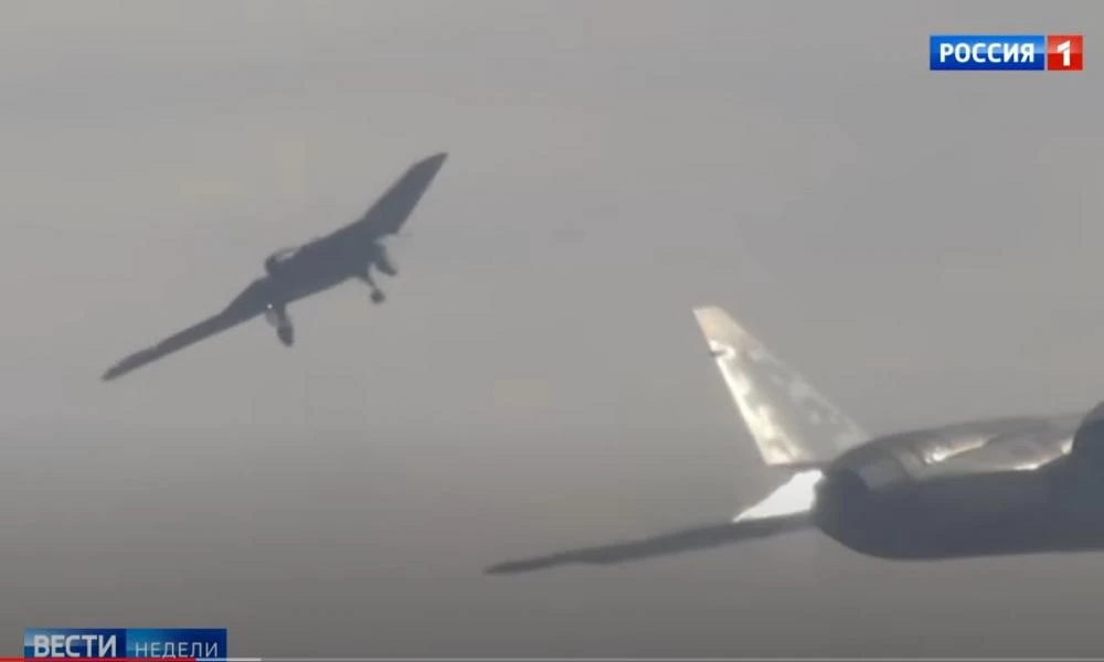 Δοκιμές υπερσύγχρονου ρωσικού οπλισμένου μη επανδρωμένου αεροσκάφους στη Συρία (βίντεο)